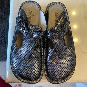 Algeria Women’s Shoes